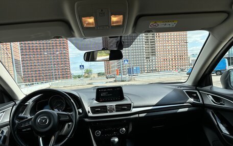 Mazda 3, 2017 год, 1 720 000 рублей, 17 фотография