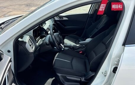 Mazda 3, 2017 год, 1 720 000 рублей, 22 фотография