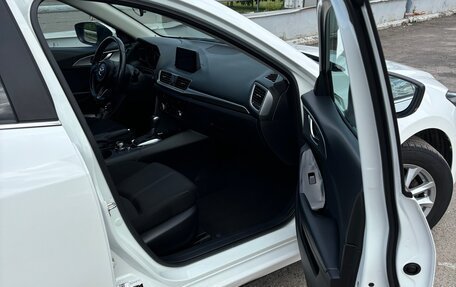 Mazda 3, 2017 год, 1 720 000 рублей, 29 фотография