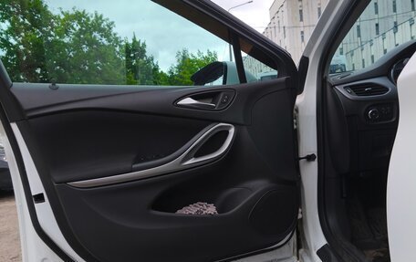 Opel Astra K, 2019 год, 1 290 000 рублей, 29 фотография