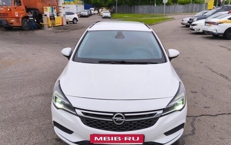 Opel Astra K, 2019 год, 1 290 000 рублей, 26 фотография
