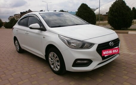 Hyundai Solaris II рестайлинг, 2017 год, 1 215 000 рублей, 8 фотография