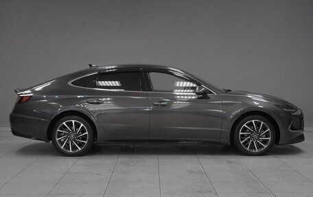 Hyundai Sonata VIII, 2019 год, 2 940 000 рублей, 5 фотография