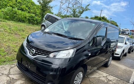 Nissan NV200, 2020 год, 2 100 000 рублей, 2 фотография