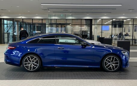 Mercedes-Benz E-Класс, 2021 год, 5 500 000 рублей, 7 фотография