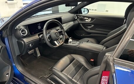 Mercedes-Benz E-Класс, 2021 год, 5 500 000 рублей, 10 фотография