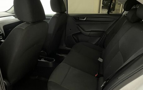 Skoda Rapid I, 2018 год, 1 060 000 рублей, 13 фотография