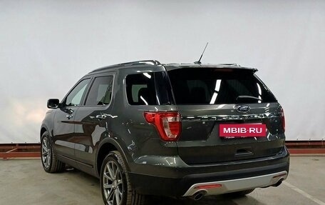 Ford Explorer VI, 2016 год, 2 310 000 рублей, 7 фотография