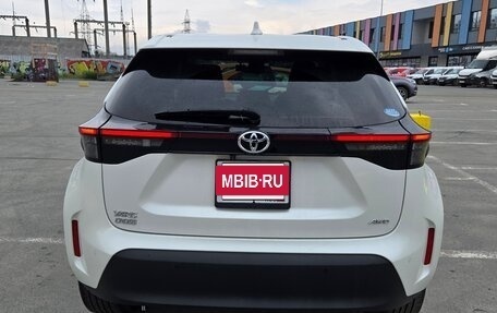 Toyota Yaris Cross, 2020 год, 2 500 000 рублей, 26 фотография