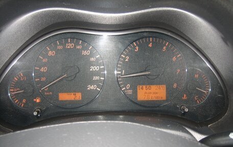 Toyota Avensis III рестайлинг, 2006 год, 750 000 рублей, 19 фотография