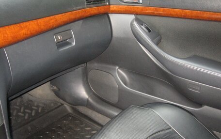 Toyota Avensis III рестайлинг, 2006 год, 750 000 рублей, 22 фотография