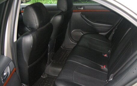 Toyota Avensis III рестайлинг, 2006 год, 750 000 рублей, 23 фотография