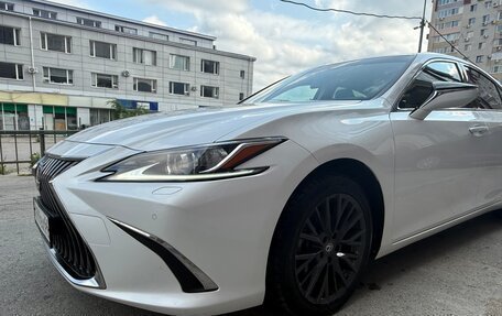 Lexus ES VII, 2019 год, 3 500 000 рублей, 2 фотография