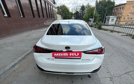 Lexus ES VII, 2019 год, 3 500 000 рублей, 6 фотография