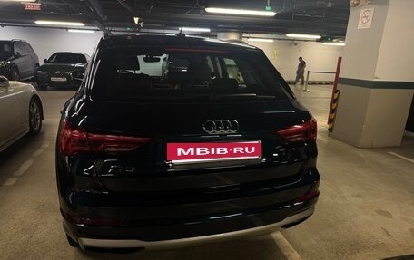Audi Q3, 2019 год, 2 800 000 рублей, 21 фотография