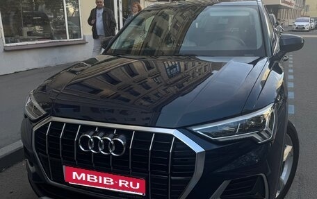 Audi Q3, 2019 год, 2 800 000 рублей, 14 фотография