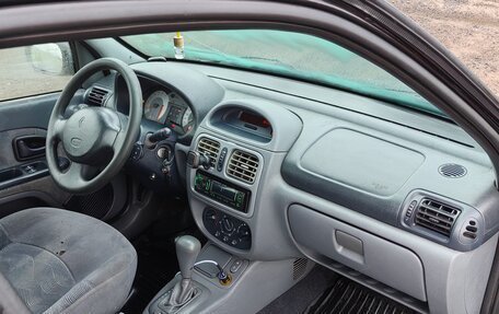Renault Clio III, 2001 год, 260 000 рублей, 9 фотография