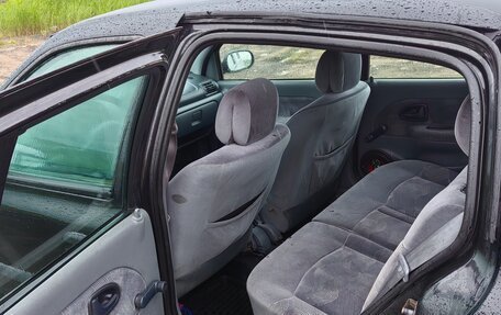 Renault Clio III, 2001 год, 260 000 рублей, 12 фотография