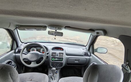 Renault Clio III, 2001 год, 260 000 рублей, 17 фотография