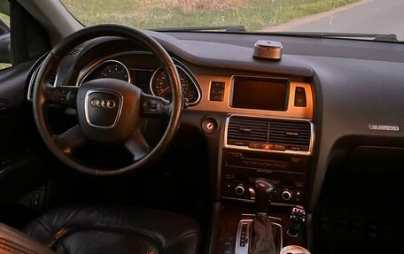 Audi Q7, 2006 год, 935 000 рублей, 10 фотография