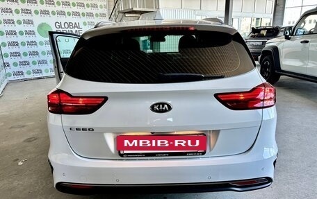 KIA cee'd III, 2019 год, 1 800 000 рублей, 7 фотография