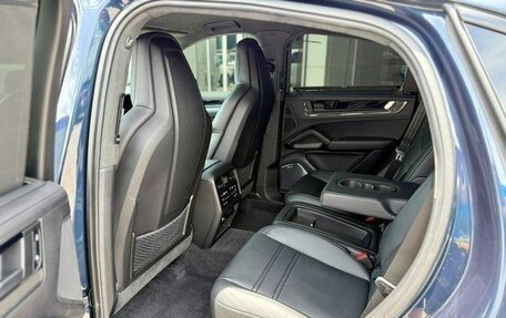 Porsche Cayenne III, 2024 год, 25 631 428 рублей, 7 фотография