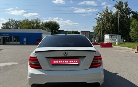 Mercedes-Benz C-Класс, 2011 год, 1 600 000 рублей, 5 фотография