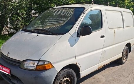 Toyota HiAce, 1999 год, 550 000 рублей, 2 фотография