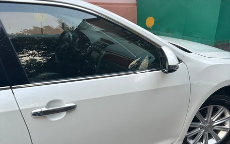 Toyota Camry, 2014 год, 1 850 000 рублей, 6 фотография