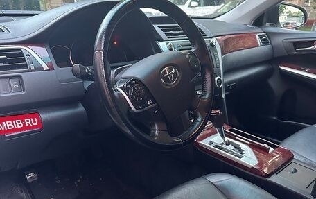 Toyota Camry, 2014 год, 1 850 000 рублей, 8 фотография