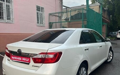 Toyota Camry, 2014 год, 1 850 000 рублей, 5 фотография