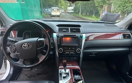 Toyota Camry, 2014 год, 1 850 000 рублей, 10 фотография