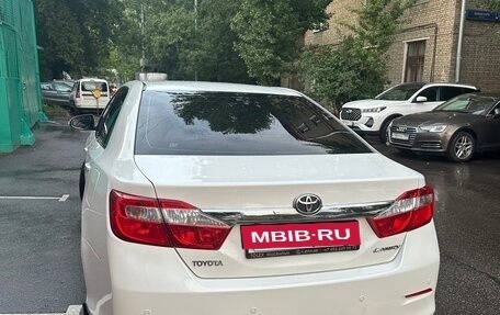 Toyota Camry, 2014 год, 1 850 000 рублей, 4 фотография