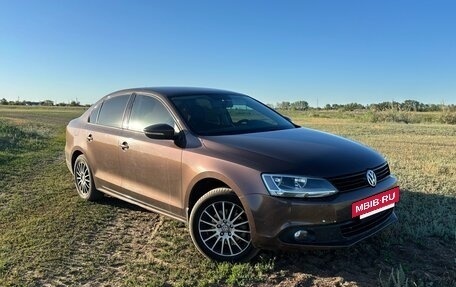 Volkswagen Jetta III, 2014 год, 1 170 000 рублей, 2 фотография