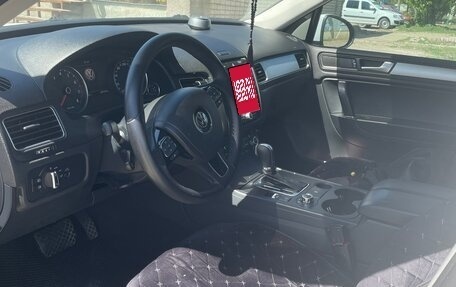 Volkswagen Touareg III, 2012 год, 2 500 000 рублей, 13 фотография