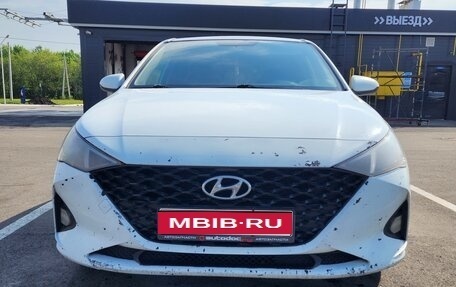 Hyundai Solaris II рестайлинг, 2020 год, 1 350 000 рублей, 1 фотография