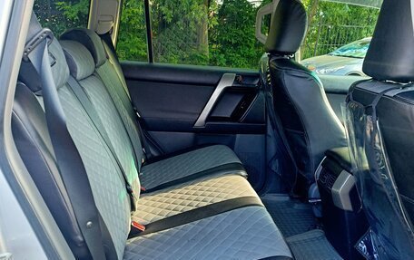 Toyota Land Cruiser Prado 150 рестайлинг 2, 2012 год, 2 880 000 рублей, 28 фотография