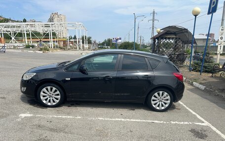 Opel Astra J, 2012 год, 750 000 рублей, 2 фотография