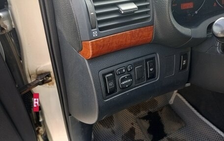 Toyota Avensis III рестайлинг, 2007 год, 700 000 рублей, 2 фотография