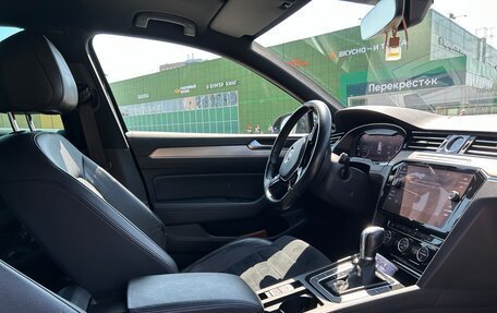Volkswagen Passat B8 рестайлинг, 2019 год, 2 600 000 рублей, 23 фотография
