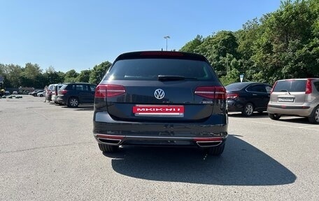 Volkswagen Passat B8 рестайлинг, 2019 год, 2 600 000 рублей, 19 фотография