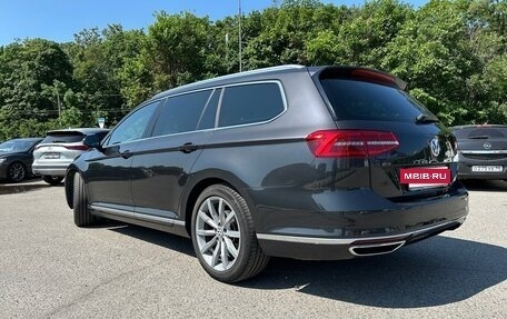 Volkswagen Passat B8 рестайлинг, 2019 год, 2 600 000 рублей, 18 фотография