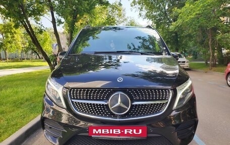 Mercedes-Benz V-Класс, 2020 год, 6 500 000 рублей, 2 фотография