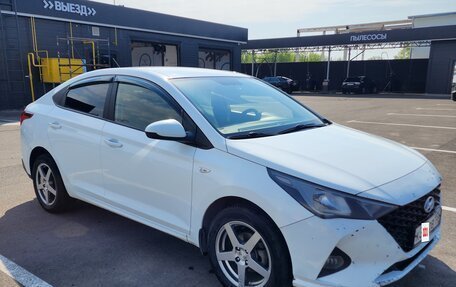Hyundai Solaris II рестайлинг, 2020 год, 1 350 000 рублей, 4 фотография