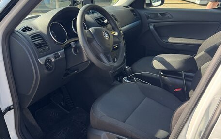 Skoda Yeti I рестайлинг, 2017 год, 1 600 000 рублей, 6 фотография