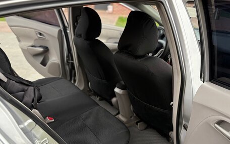 Honda Insight II рестайлинг, 2009 год, 880 000 рублей, 12 фотография