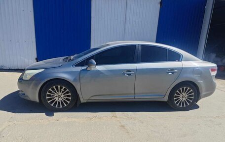 Toyota Avensis III рестайлинг, 2009 год, 930 000 рублей, 2 фотография