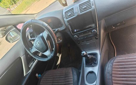 Toyota Avensis III рестайлинг, 2009 год, 930 000 рублей, 7 фотография