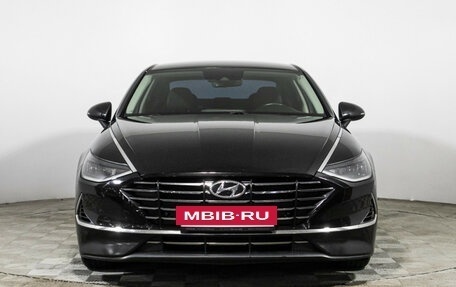 Hyundai Sonata VIII, 2020 год, 2 600 000 рублей, 2 фотография