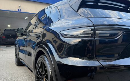 Porsche Cayenne III, 2021 год, 13 850 000 рублей, 8 фотография